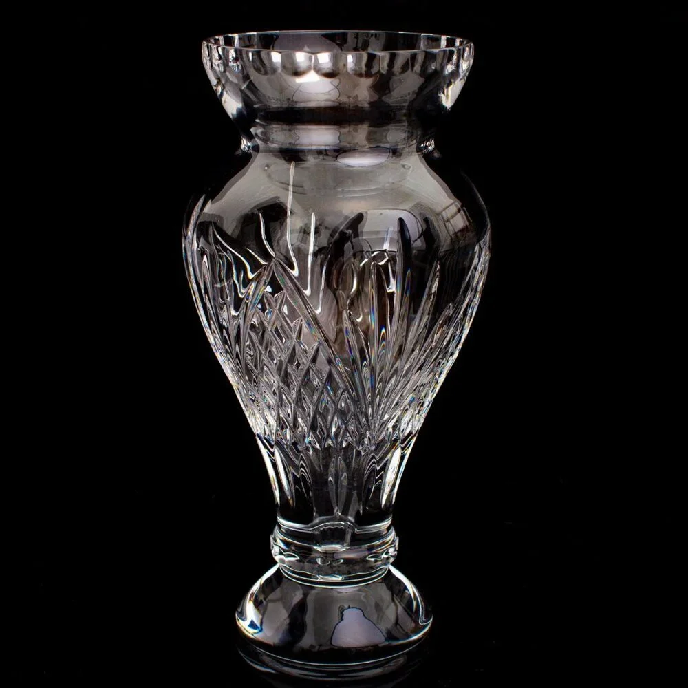 Cut Crystal Vase With Intricate Diamond Pattern | Elegant Home Decor